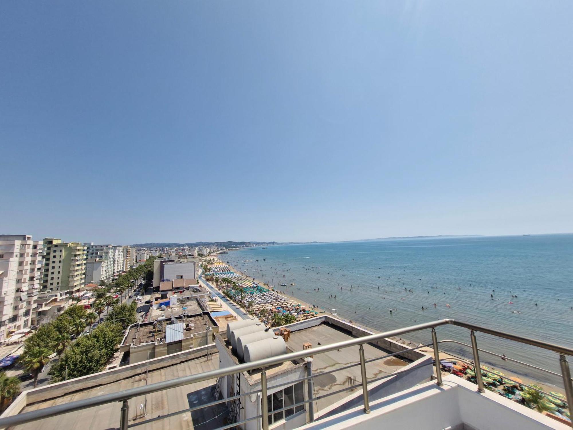 Luxury Penthouse Villa Durres Exterior photo